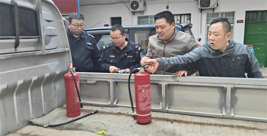 内乡县大桥乡：联合执法打击冒充消防人员售卖涉嫌假消防器材